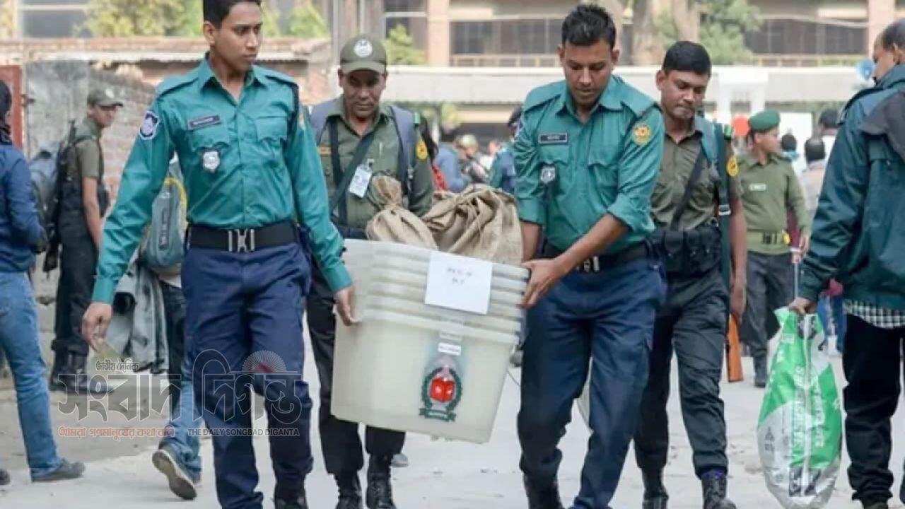 ভোটের প্রস্তুতিতে সিলেটে নিরাপত্তা জোরদার নির্বাচনি সামগ্রী বিতরণ