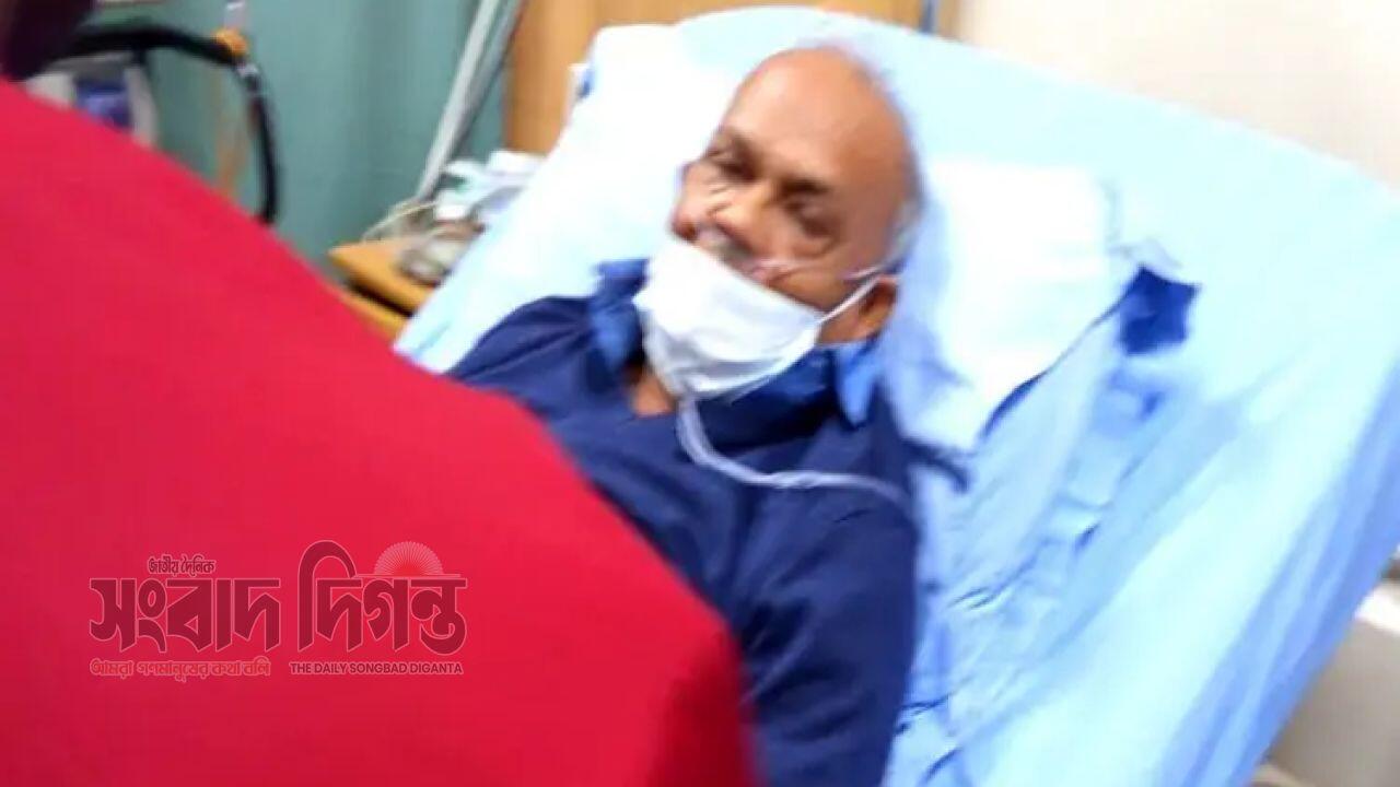 শারীরিক অসুস্থতায় হাসপাতালে ভর্তি রিজভী