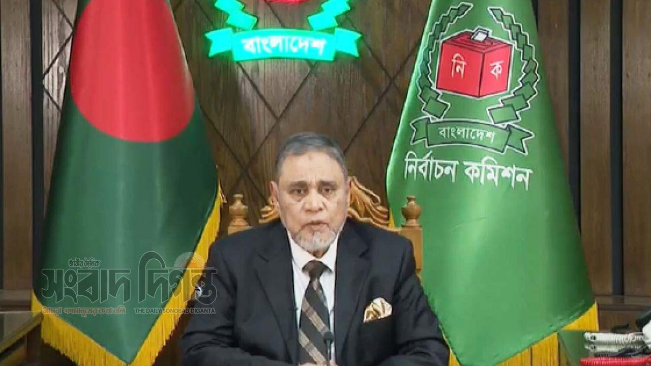 সিইসি ভোটারদের আহ্বান: স্বতঃস্ফূর্তভাবে ভোট দিন