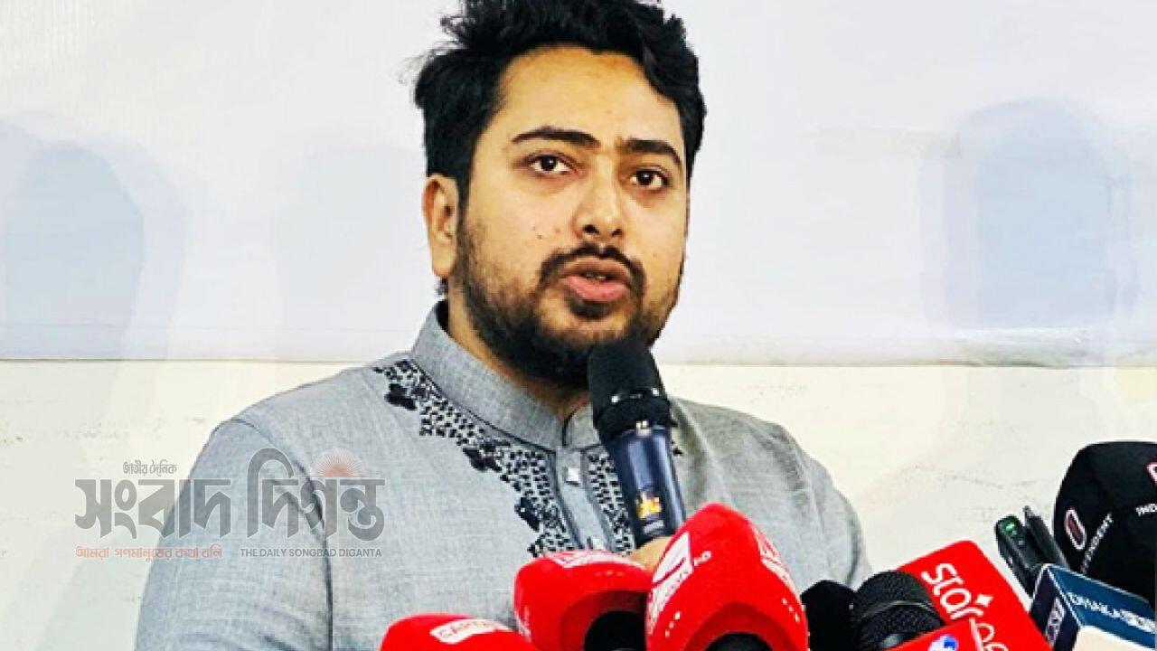 সতর্ক থাকুন, ষড়যন্ত্র মোকাবিলায় প্রস্তুত থাকুন: নাহিদ ইসলাম