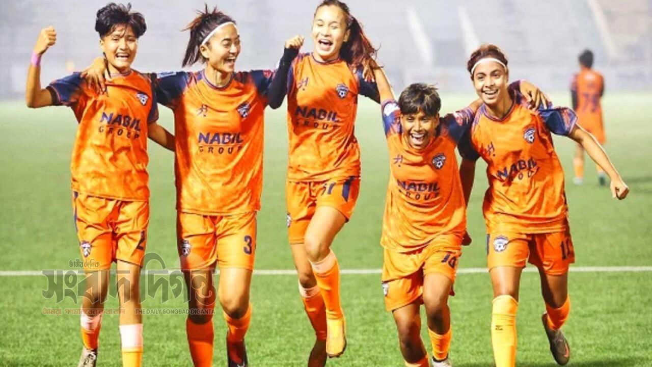 প্রথমবারের মতো নারী ফুটবল লিগে শিরোপা জিতল রাজশাহী
