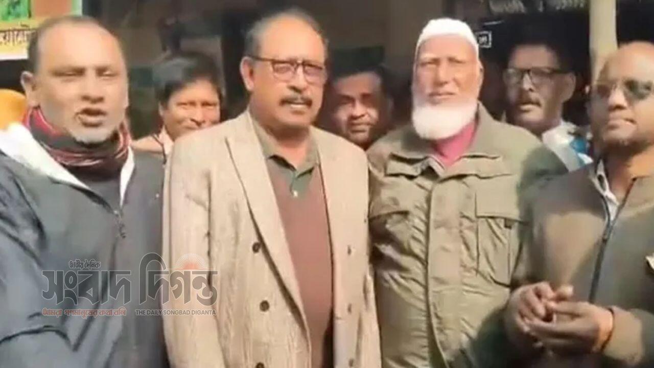 পঞ্চগড়ে আ.লীগ অফিসে তালা খোলার ঘটনা, পাল্টা বক্তব্য বিএনপির