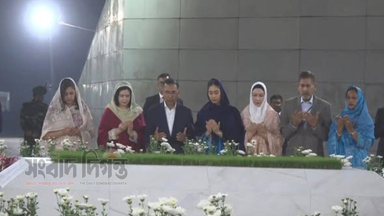 শপথের পরই মা–বাবার কবর জিয়ারতে করলেন প্রধানমন্ত্রী তারেক রহমান
