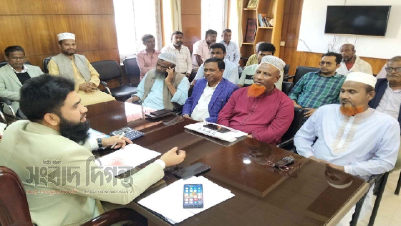 ফুলবাড়ীয়ায় রমজানে নিত্য পণ্যের বাজার স্থিতিশীল রাখতে মতবিনিময় 