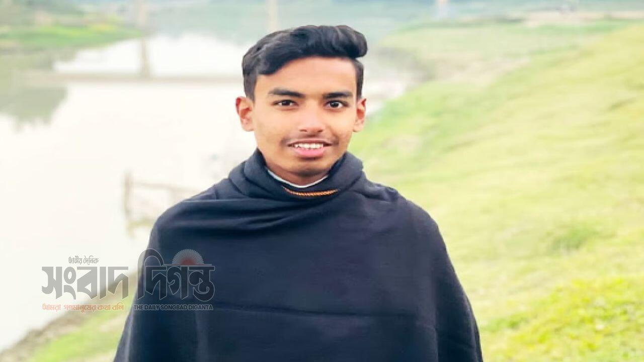 ভারতে পুলিশি হেনস্তার শিকার হওয়ার অভিযোগে দেশে ফিরেছেন মাহদী হাসান