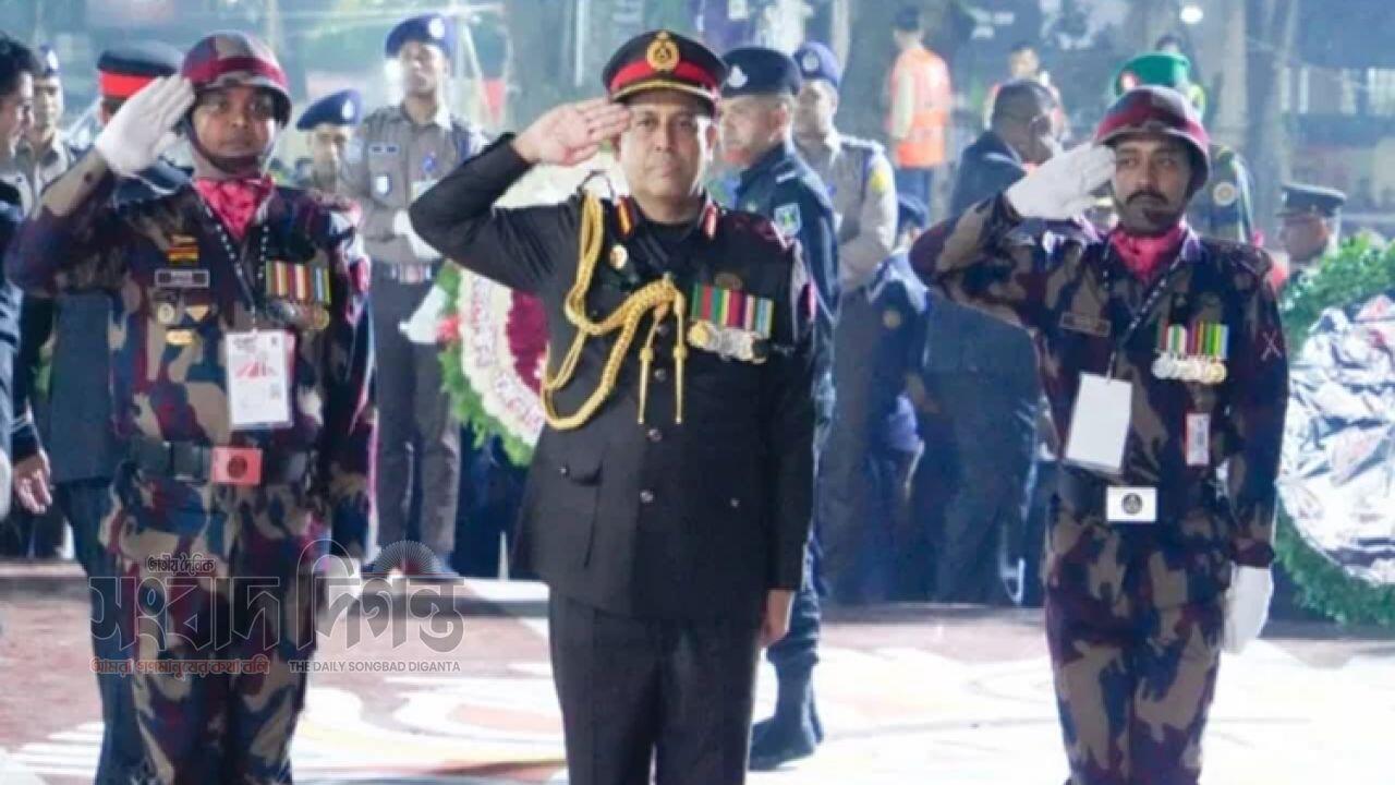 একুশের প্রভাতে ভাষা শহীদদের স্মরণে বিজিবি মহাপরিচালকের শ্রদ্ধা