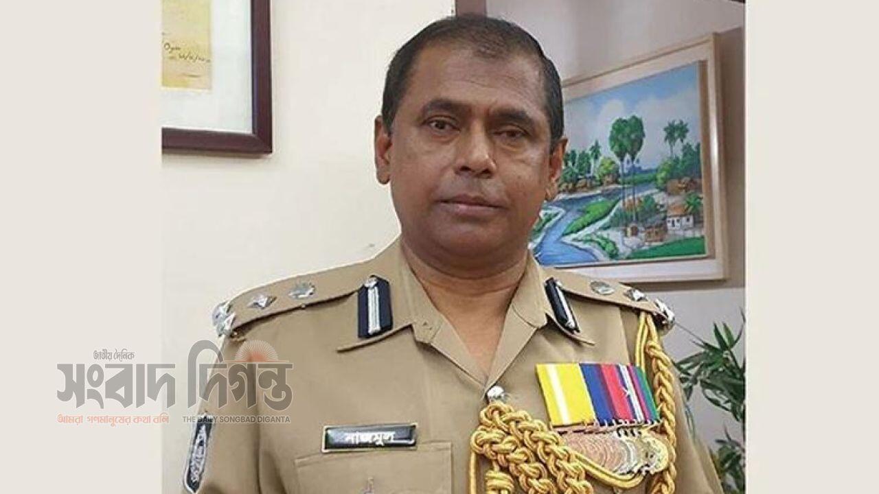 সাবেক ডিআইজি নাজমুল আলমের বিদেশ যাত্রায় নিষেধাজ্ঞা