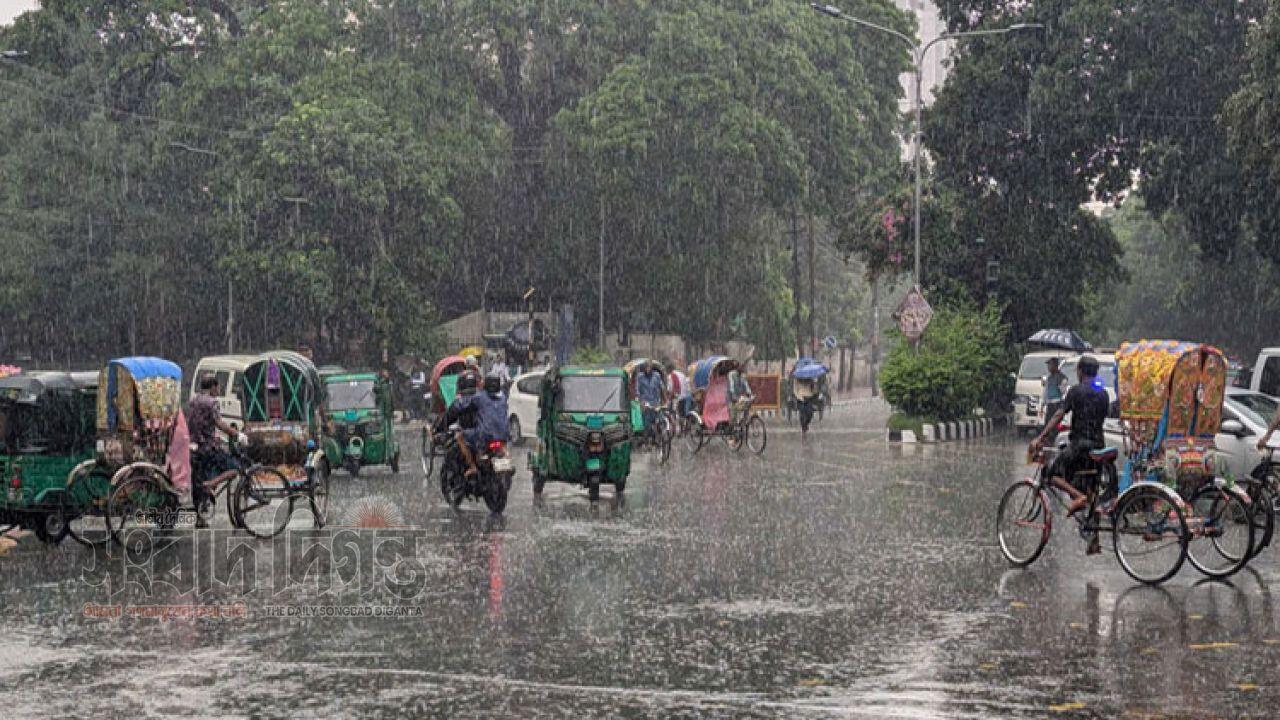 ঢাকাসহ দেশের পাঁচ বিভাগে ঝড়-বৃষ্টির পূর্বাভাস