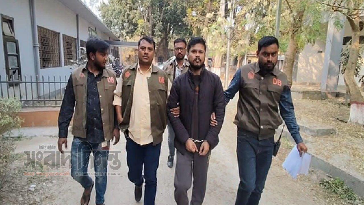 মেহেরপুরে অনলাইন জুয়ার প্রথম মাস্টার মাইণ্ড মুকুল ইসলাম গ্রেপ্তার 
