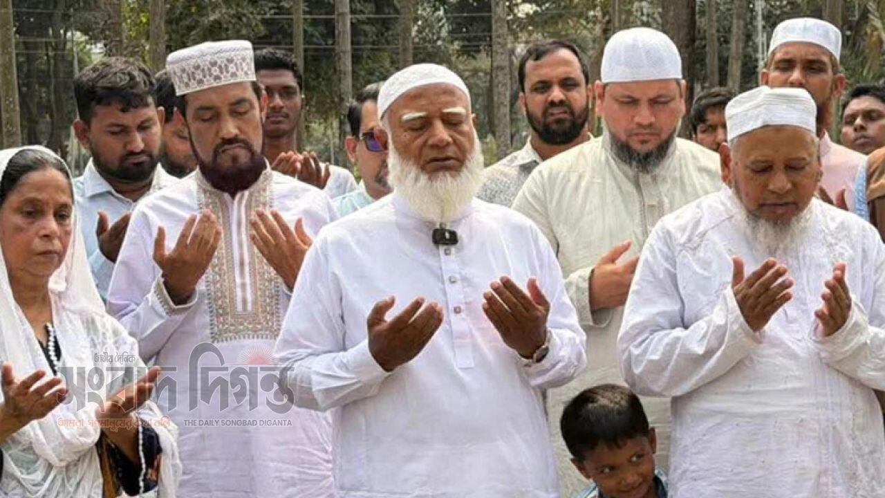 পিলখানা হত্যাকাণ্ডের শহীদদের কবর জিয়ারত করলেন জামায়াত আমির
