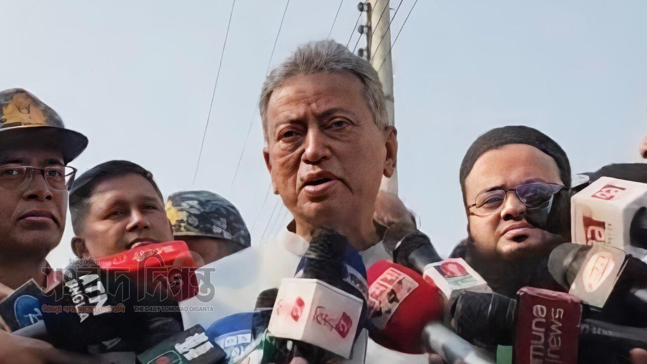 দেশের অর্থনীতি সামাল দিতে কর বাড়ানোর তাগিদ অর্থমন্ত্রীর