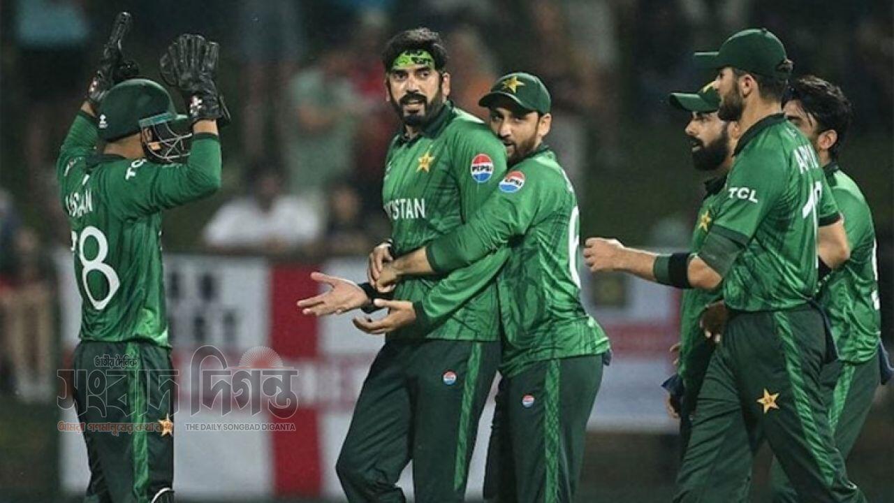 টি-টোয়েন্টি বিশ্বকাপে পাকিস্তানের স্বপ্নভঙ্গ সেমিফাইনালে উঠল নিউজিল্যান্ড 