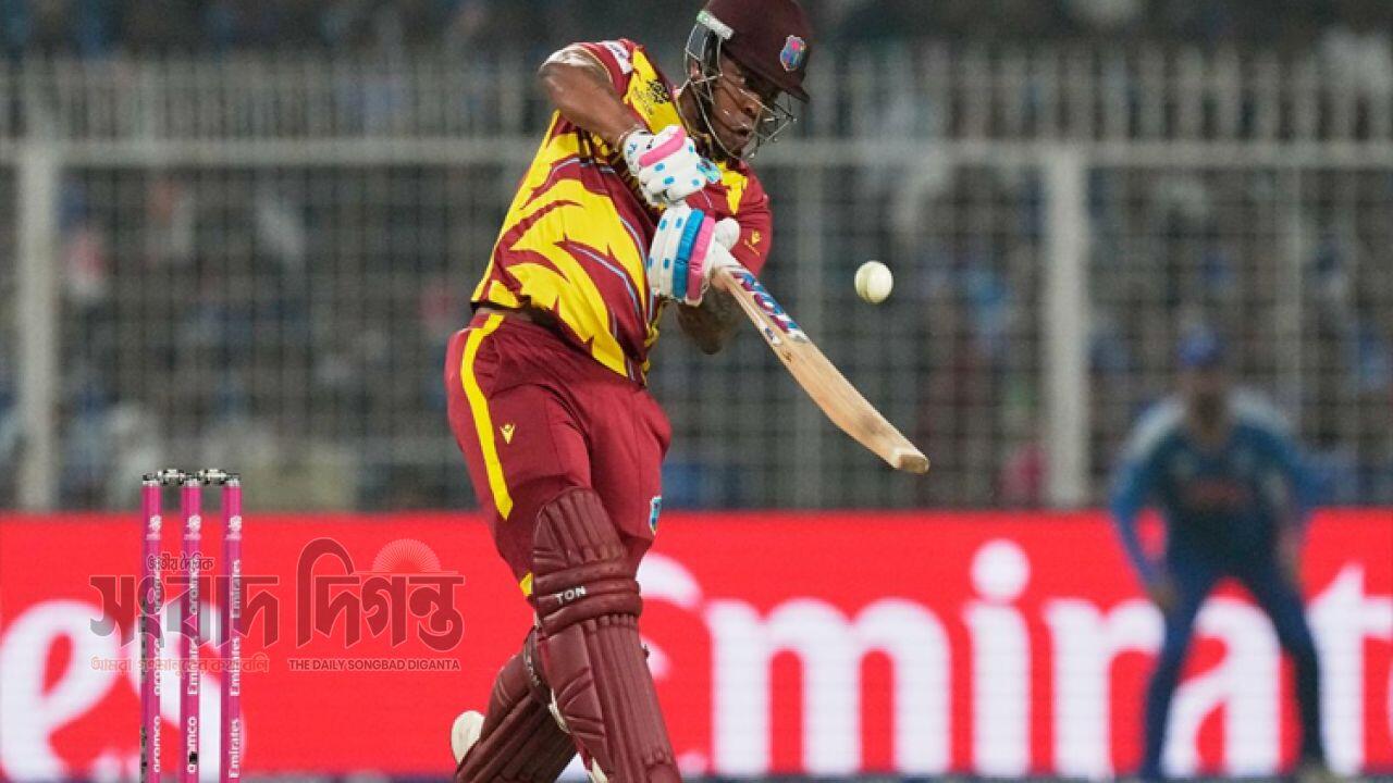ছক্কা মেরে বিশ্বকাপে ইতিহাস লিখলেন হেটমার 
