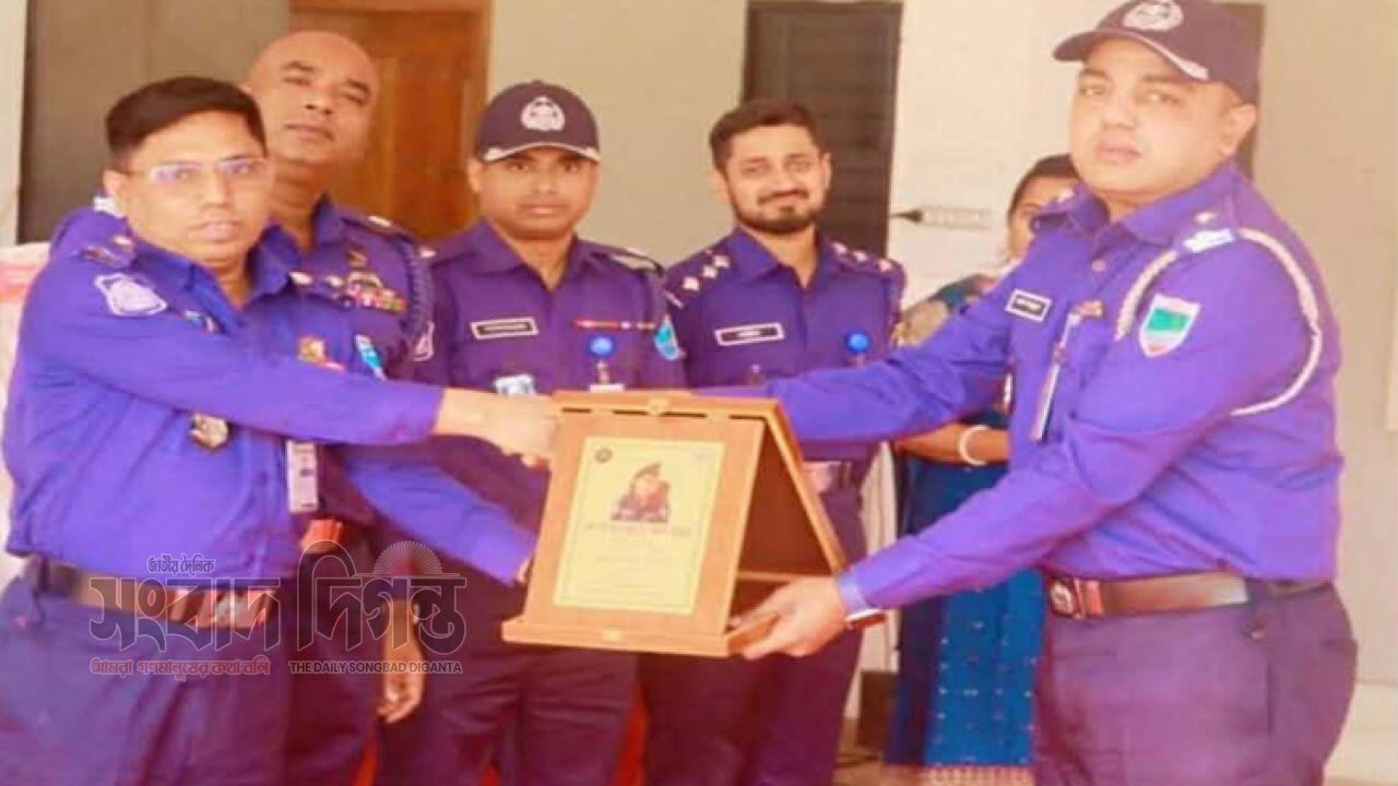 শ্রেষ্ঠ অফিসার নির্বাচিত হয়েছেন ওসি আবদুল্লাহ আল মামুন  