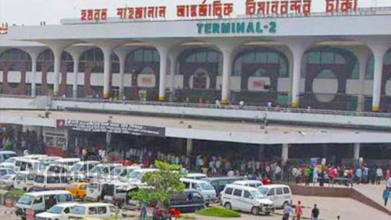 বিমান যাত্রায় হঠাৎ বিপর্যয় বাতিল ১৩১ ফ্লাইট