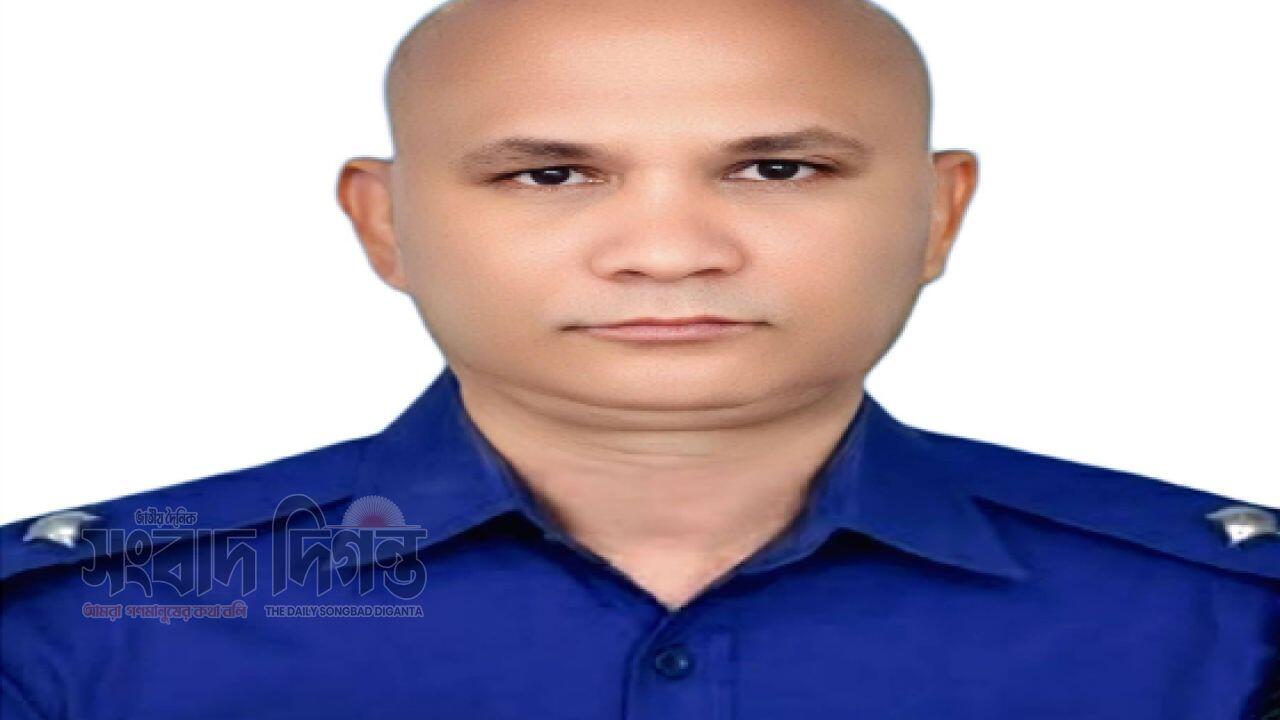 নেত্রকোনা মডেল থানার ওসি আল মামুন সরকার বিভিন্ন কাজের প্রশংসায় ভাসছেন