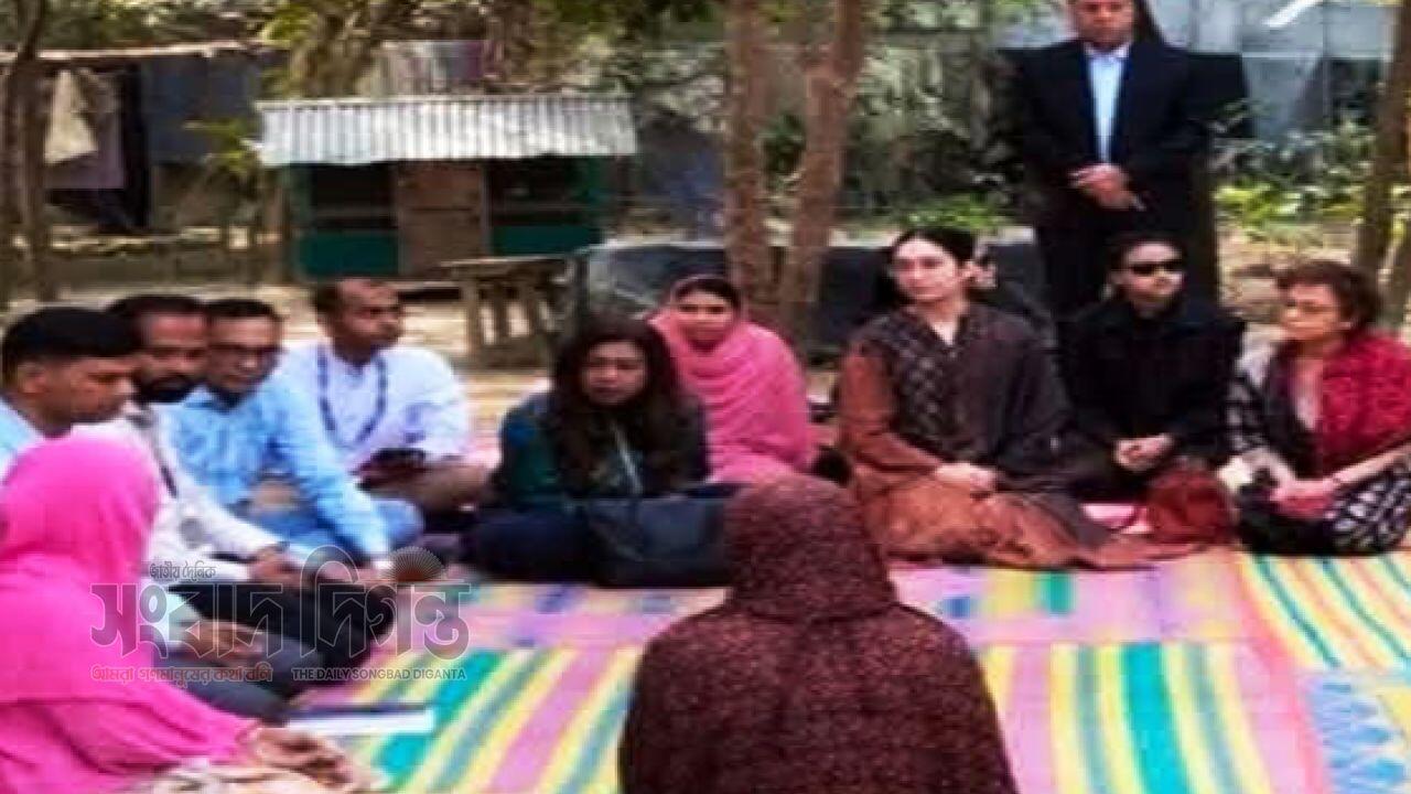 ফুলবাড়িয়ায় ব্র্যাক কর্মসূচি পরিদর্শনে জাইমা রহমান