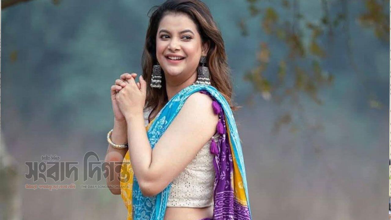 '' আমি খুব খুশি ''
