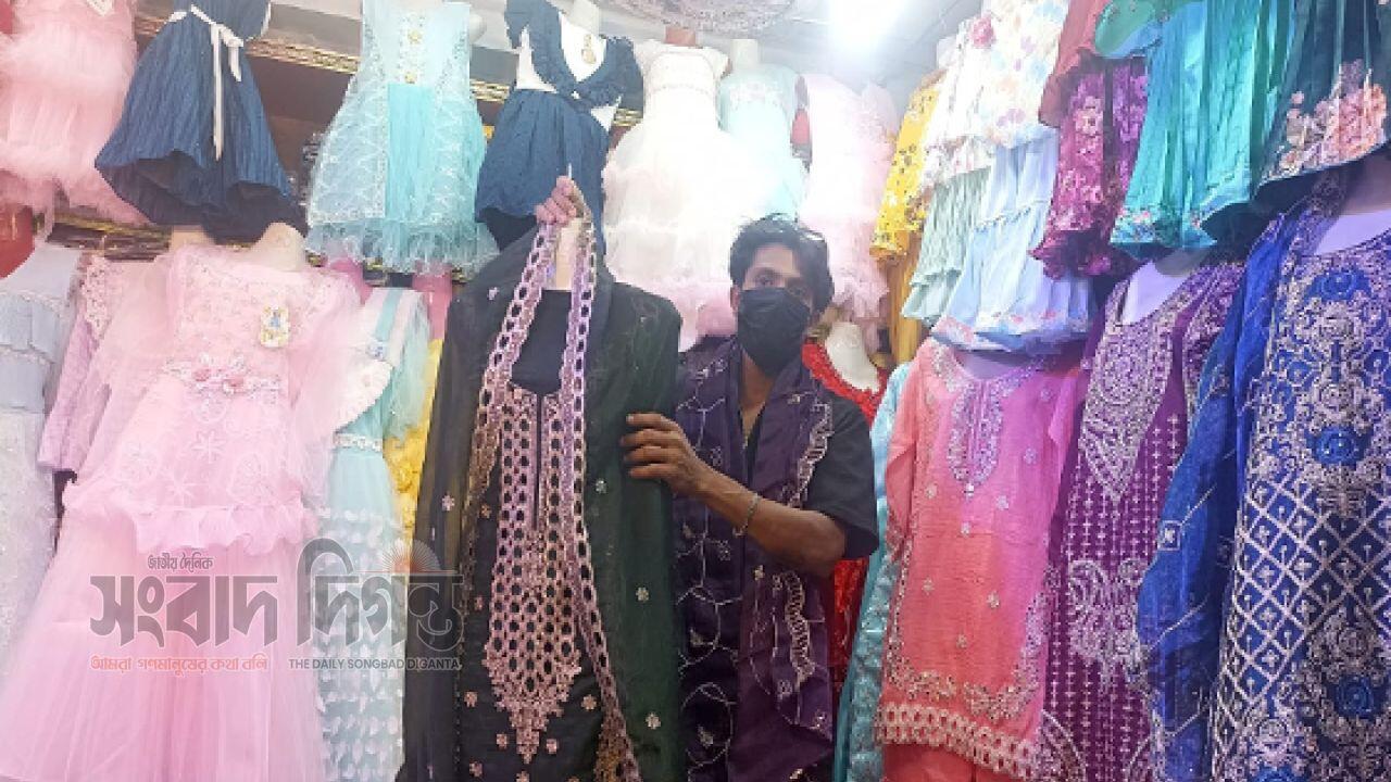 বাগেরহাটে জমে উঠেছে ঈদের বাজার 