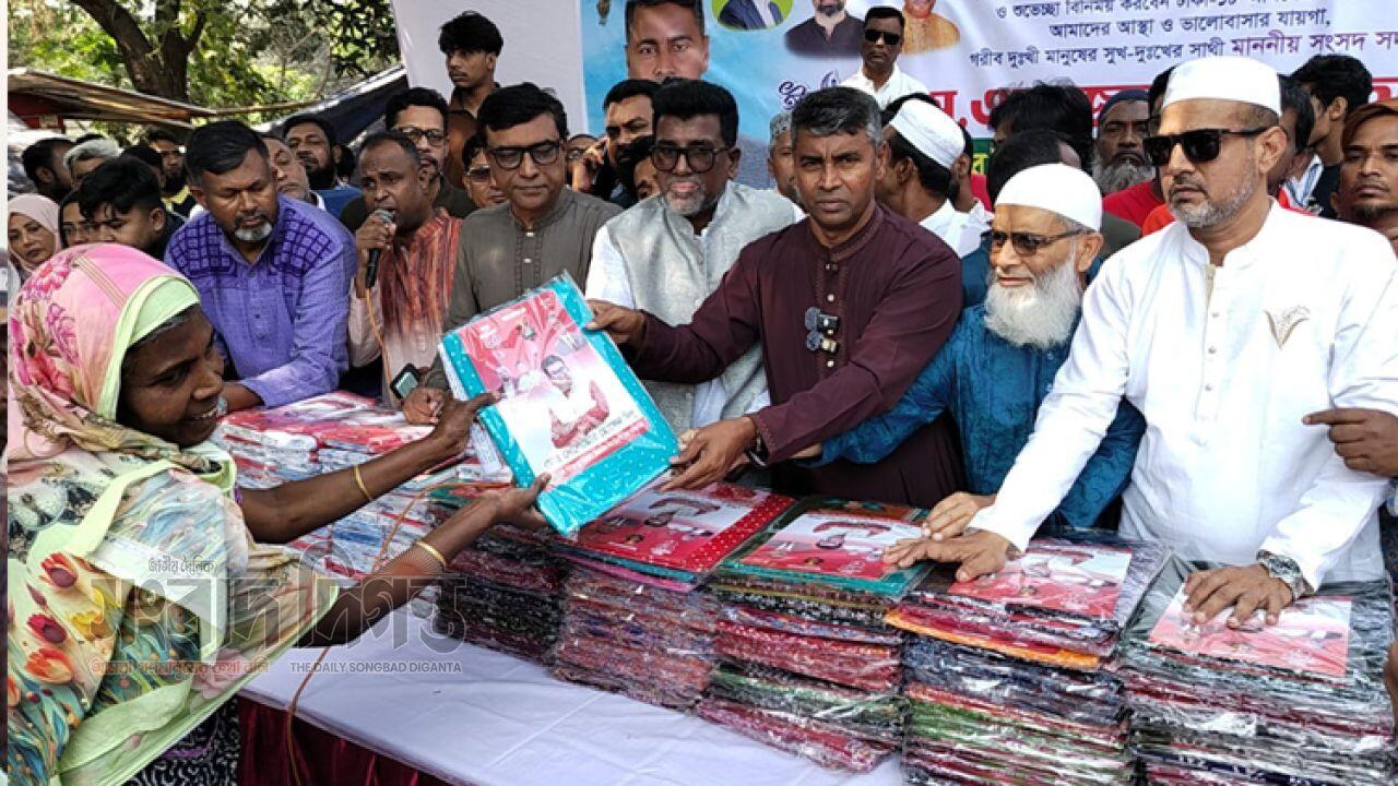 অসহায়দের মাঝে এমপি জাহাঙ্গীরের ঈদ উপহার বিতরণ