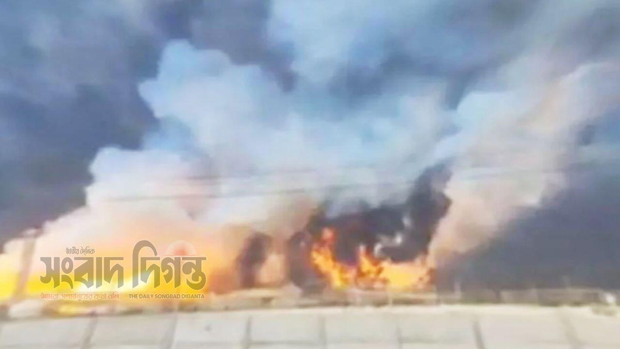 উপসাগরীয় অঞ্চলে রাতভর ড্রোন-মিসাইল হামলা, সৌদি আরবে প্রতিহত ১৯টি আক্রমণ