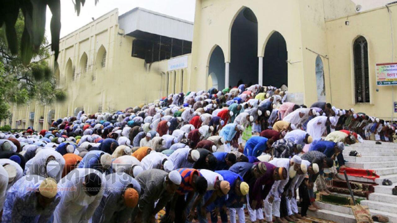বিদায়ের বার্তা নিয়ে এলো জুমাতুল বিদা
