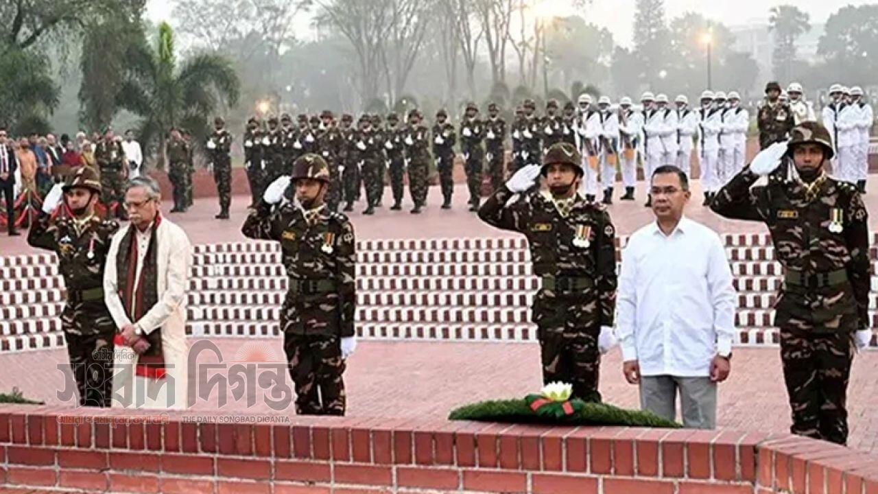জাতীয় স্মৃতিসৌধে রাষ্ট্রপতি ও প্রধানমন্ত্রীর শ্রদ্ধা নিবেদন 
