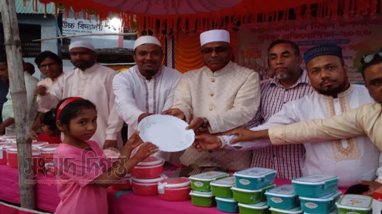 মহান স্বাধীনতা দিবসে বেতগাড়ীতে জমজমাট ক্রীড়া প্রতিযোগিতা, বিজয়ীদের মাঝে পুরস্কার বিতরণ