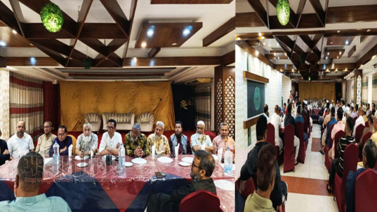 কালেক্টরেট জামে মসজিদ মার্কেট নিয়ে বিরোধ: সমাধানে মতবিনিময়