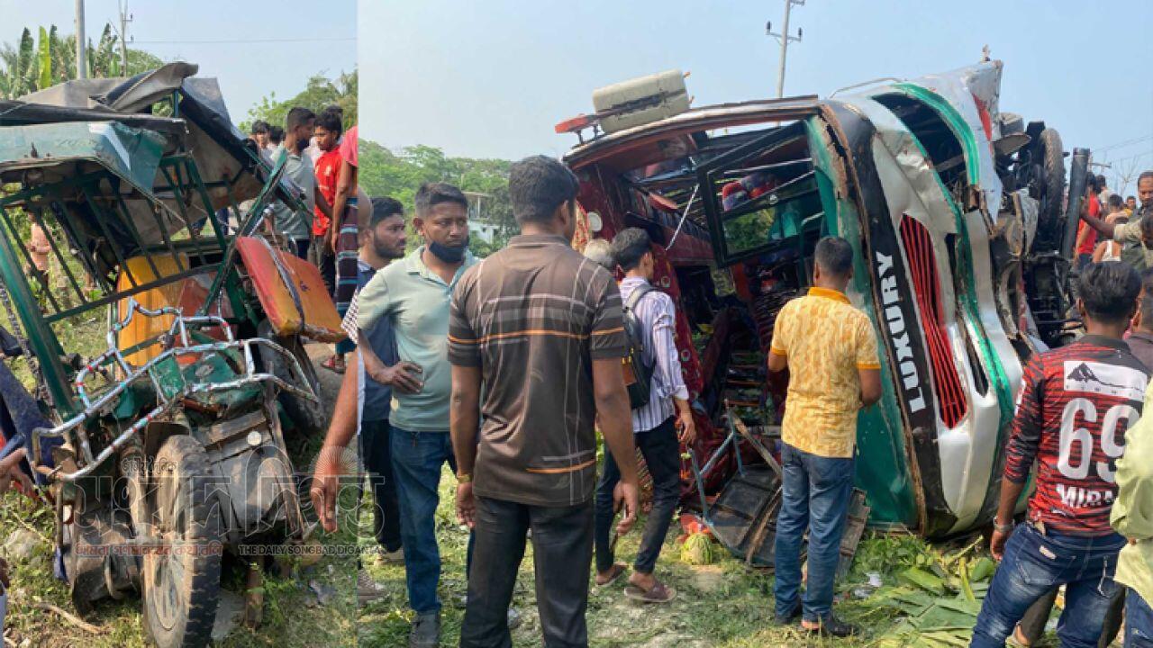 দাউদকান্দিতে অজ্ঞাত বাসের ধাক্কায় অটোরিকশার দুই যাত্রী নিহত
