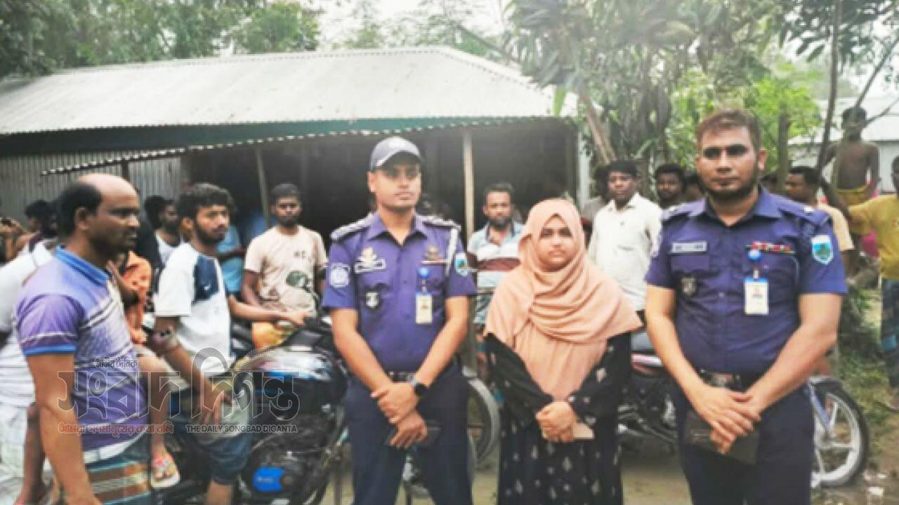বেলকুচিতে অবৈধভাবে মজুত করা ১৪৫৫ লিটার  তেল জব্দ, দুই ব্যবসায়ীকে জরিমানা
