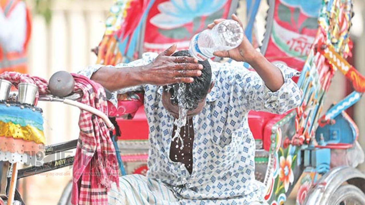 ৩৬ ডিগ্রি ছাড়ালো ঢাকার তাপমাত্রা 