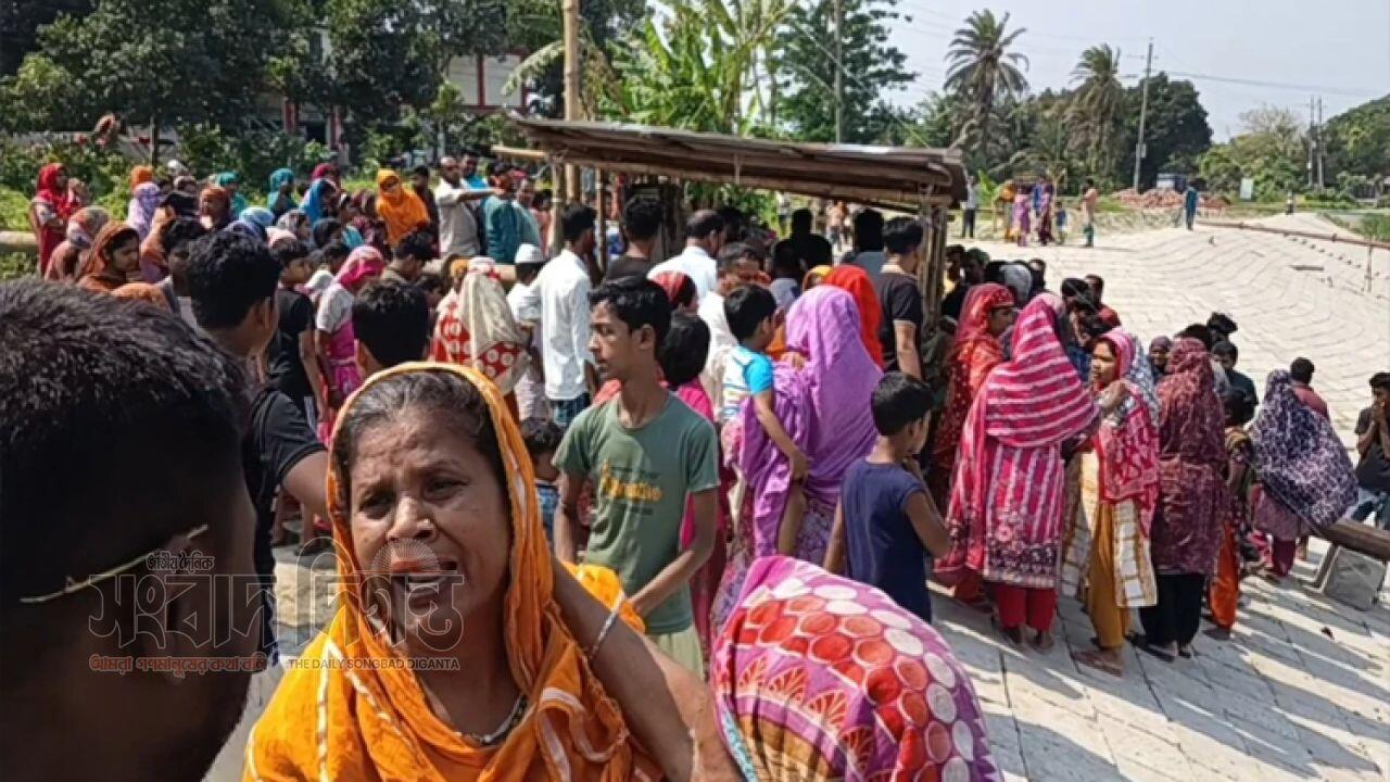 খোলা সেচ পাম্পে বোরখা জড়িয়ে গৃহবধূর মর্মান্তিক মৃত্যু 