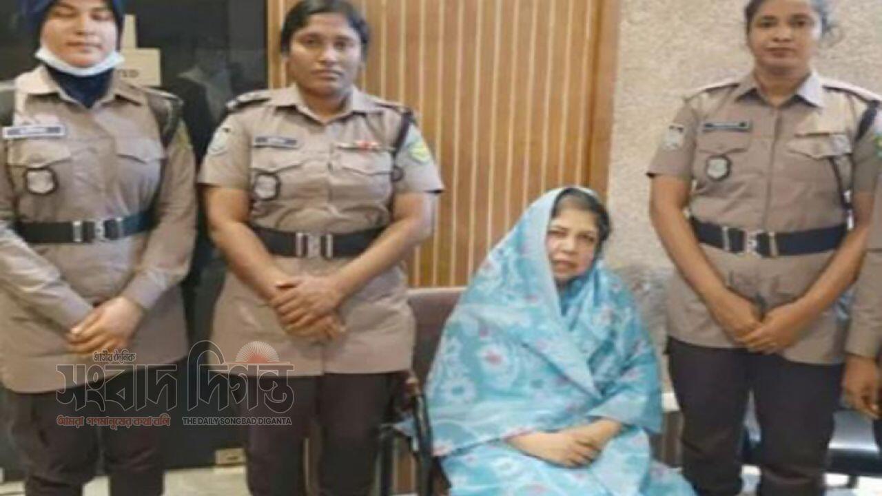রাতের আঁধারে সাবেক স্পিকার শিরীন শারমিন চৌধুরী আটক 
