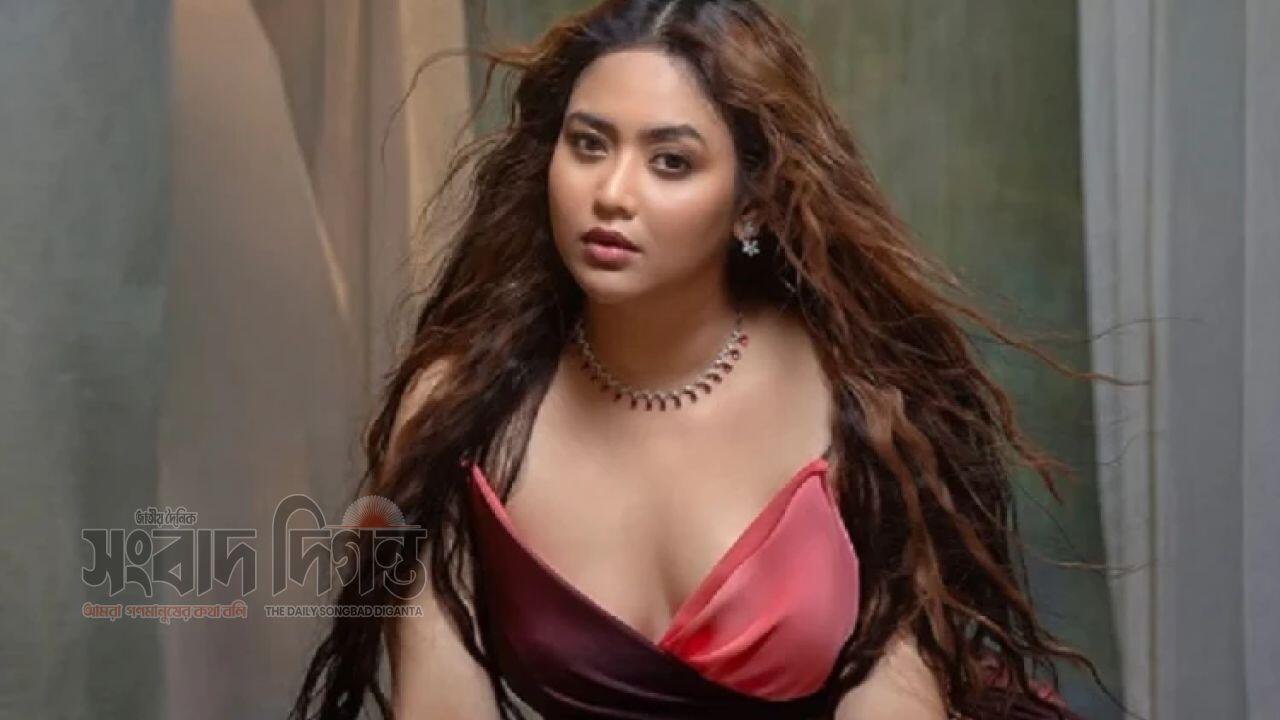 সবাইকে খুশি করা সম্ভব নয়