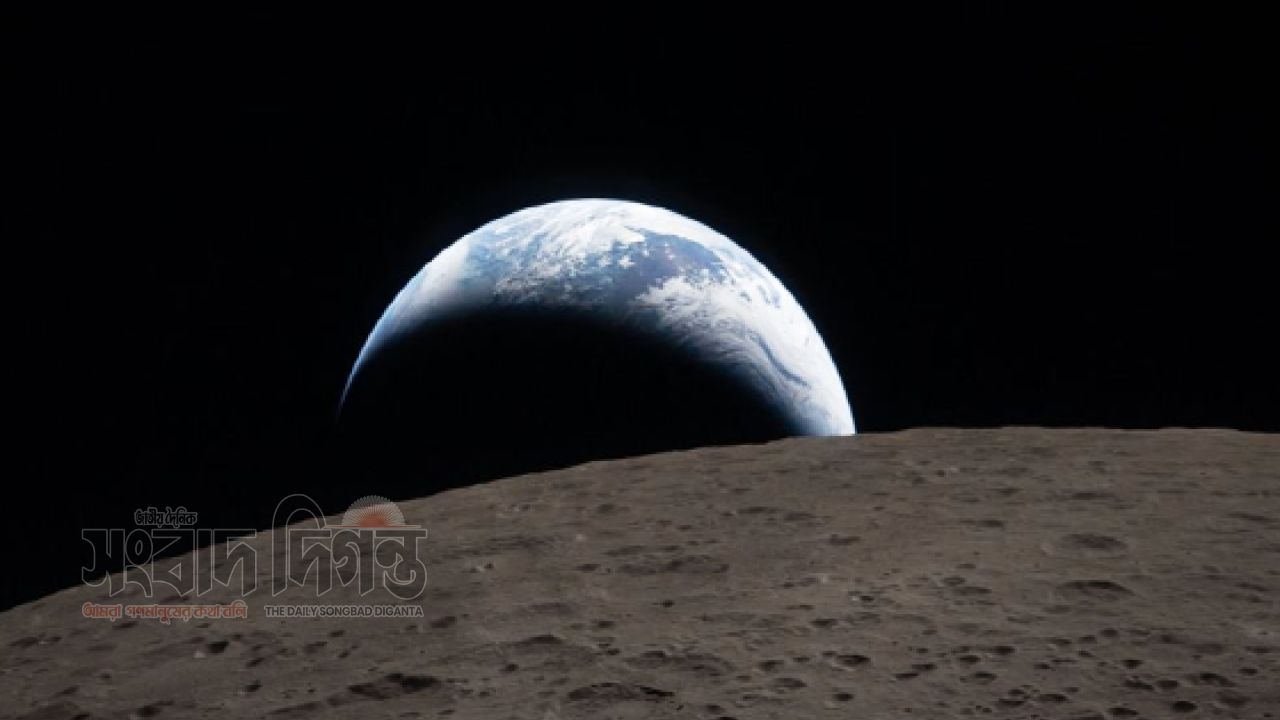 চাঁদের অজানা দিক দেখে অভিভূত নভোচারীরা