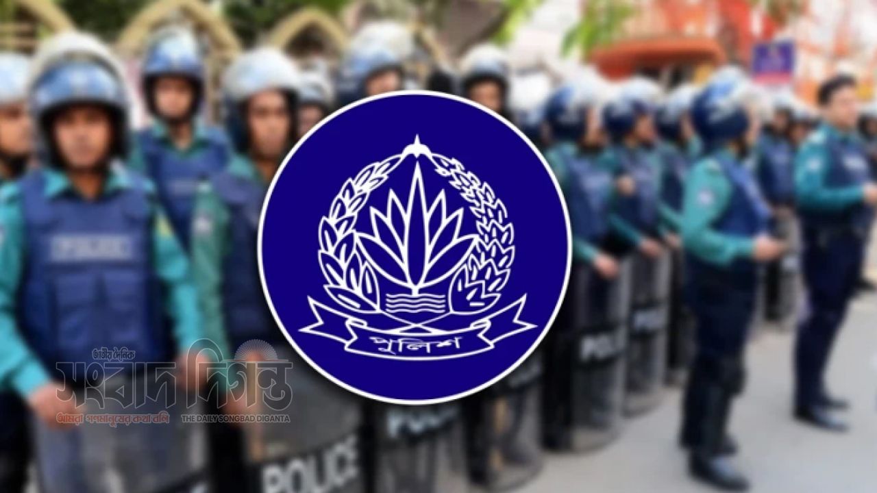 মাঠে মব, কোণঠাসা পুলিশ বাহিনী 