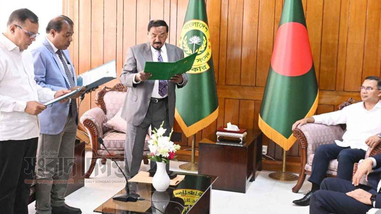ত্রয়োদশ সংসদের নতুন দুই এমপির শপথ গ্রহণ, স্পিকারের কার্যালয়ে আনুষ্ঠানিকতা সম্পন্ন 