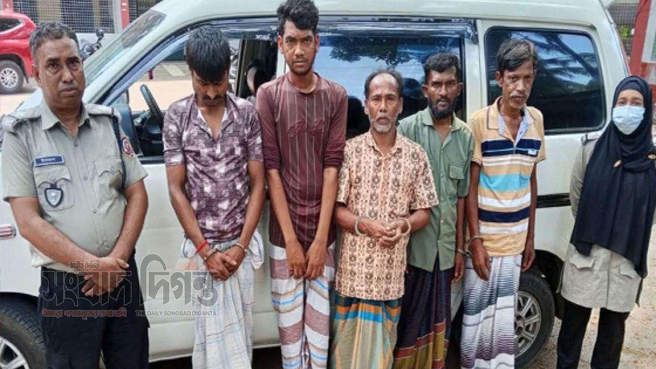 বগুড়া শিবগঞ্জে গাঁজাসহ ৫ জন গ্রেফতার ভ্রাম্যমাণ আদালতের মাধ্যমে সাজা প্রদান 
