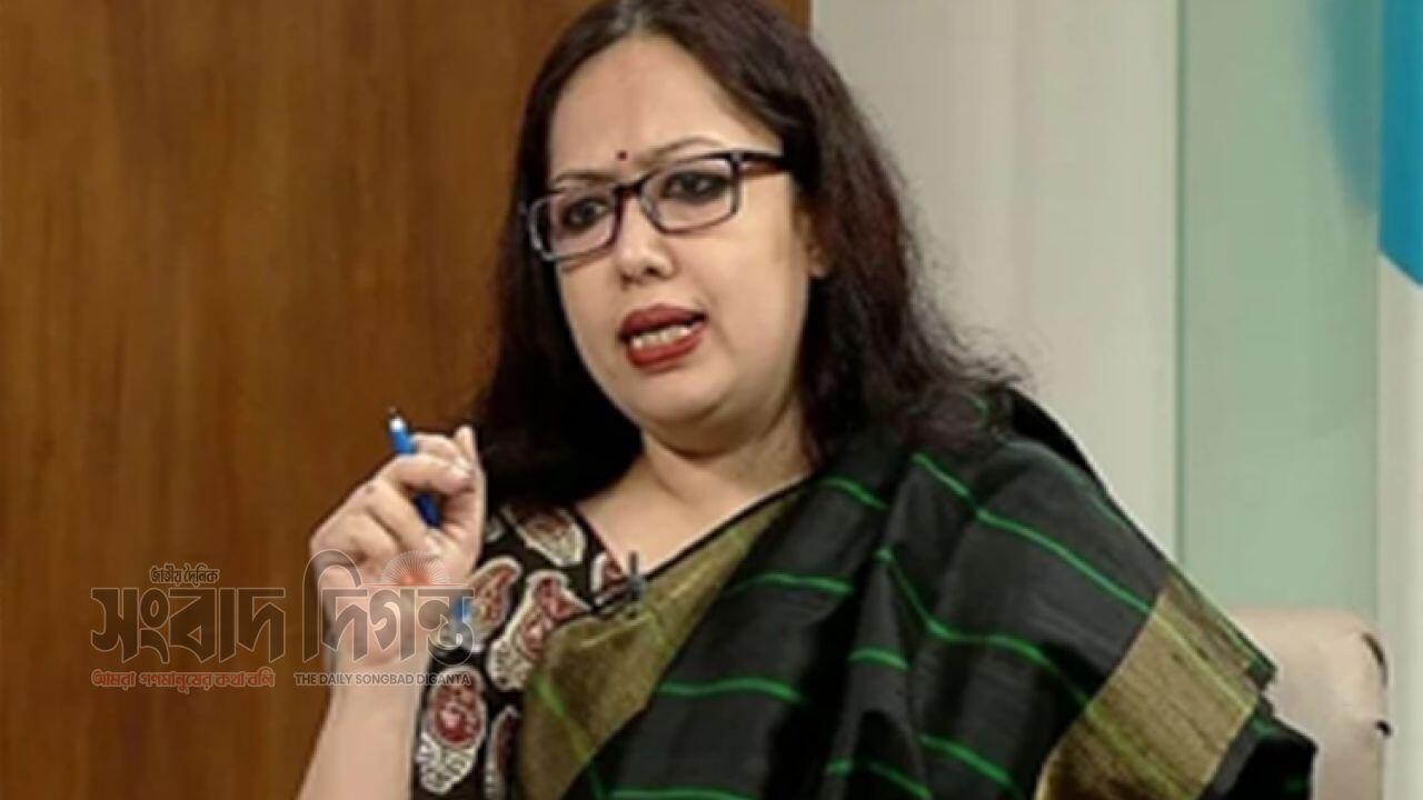 রুমিন ফারহানাকে নিয়ে ইমামতি মন্তব্য ভুয়া , ছড়াচ্ছে বিভ্রান্তি