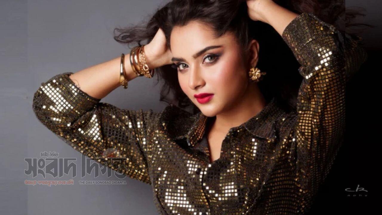 পারিশ্রমিকে শীর্ষে কেয়া পায়েল 