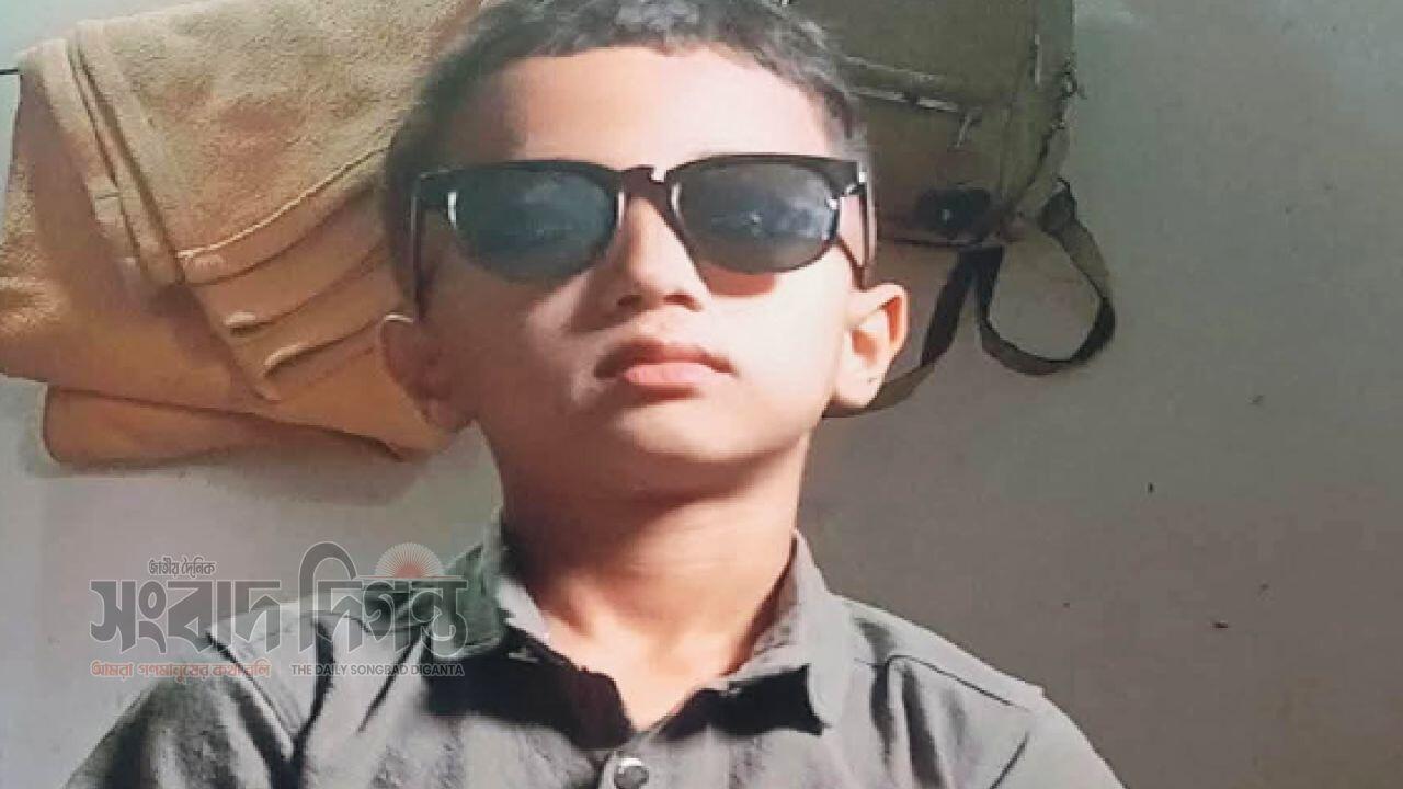শ্রীপুরে সড়ক দুর্ঘটনায় ৯ বছরের শিশুর মর্মান্তিক মৃত্যু, এলাকাবাসীর সড়ক অবরোধ