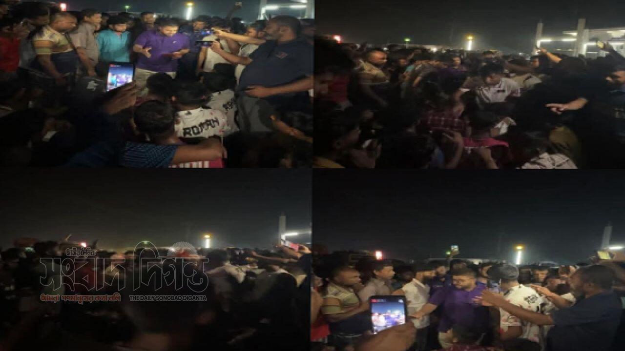 প্রবেশপত্র সংকটে গাইবান্ধায় বিক্ষোভ, মহাসড়ক অবরোধে পরীক্ষার্থীরা