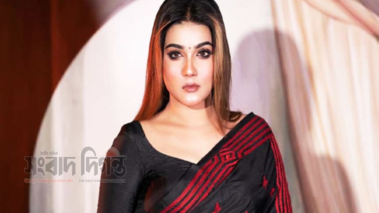 দেশে ফিরে নতুন জীবন সাজাতে চান মাহিয়া মাহি