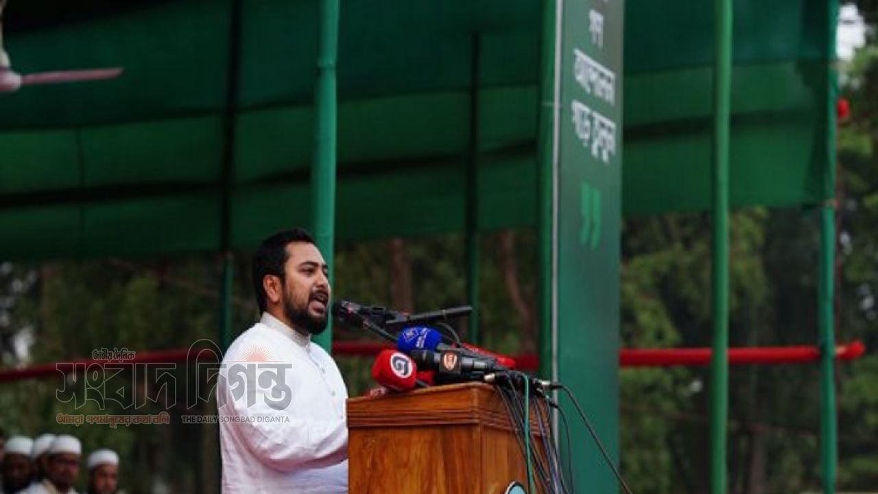  গণভোট বাস্তবায়নে সরকারের বিরুদ্ধে আন্দোলনের ঘোষণা নাহিদ ইসলামের