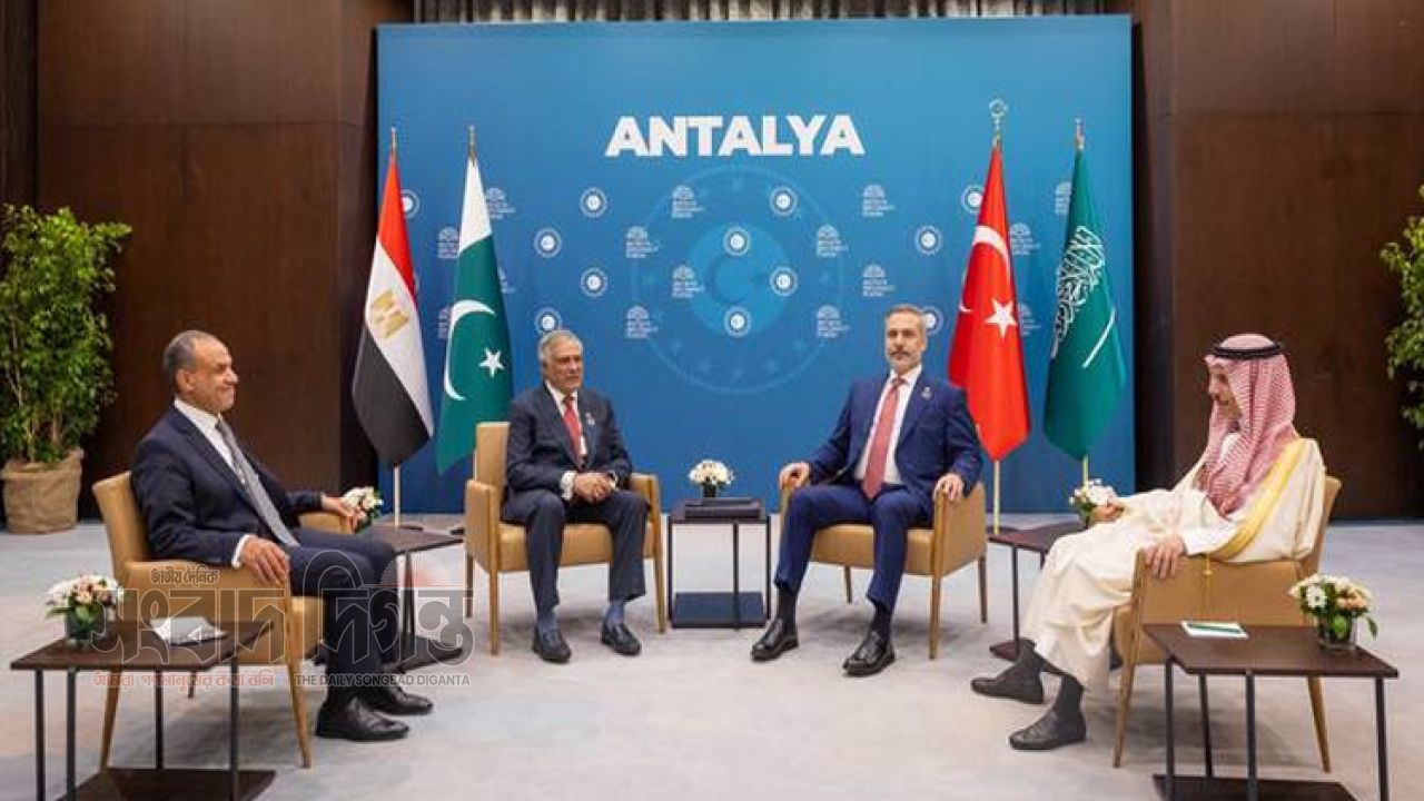 ৩৯ দিনের যুদ্ধ শেষে যুদ্ধবিরতি, স্থায়ী সমাধানে কূটনৈতিক তৎপরতা জোরদার