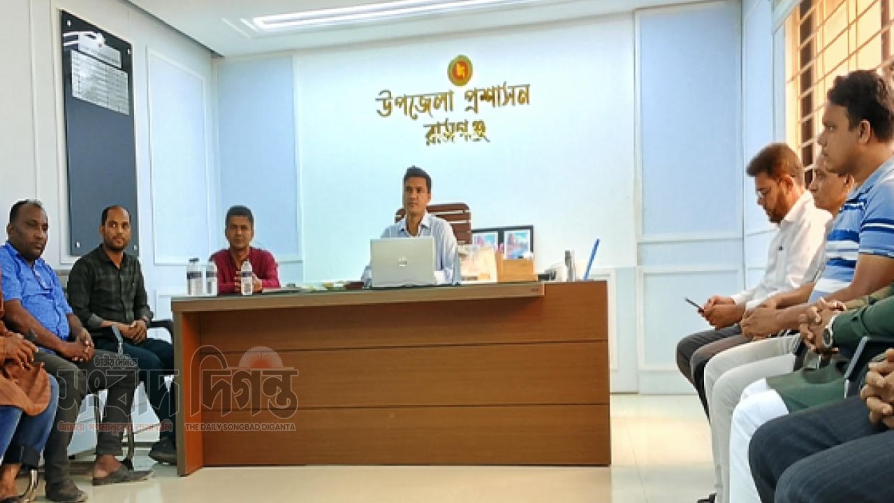 রামগঞ্জে নবাগত ইউ এন ও'র সাথে প্রেসক্লাব সাংবাদিকদের মতবিনিময় 