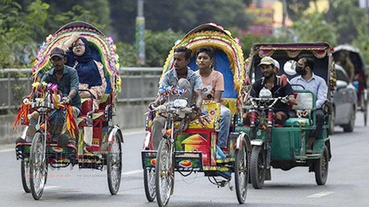 নিয়ন্ত্রণহীন ব্যাটারিচালিত অটোরিকশা, রাজধানীর সড়কে বাড়ছে মৃত্যুফাঁদ