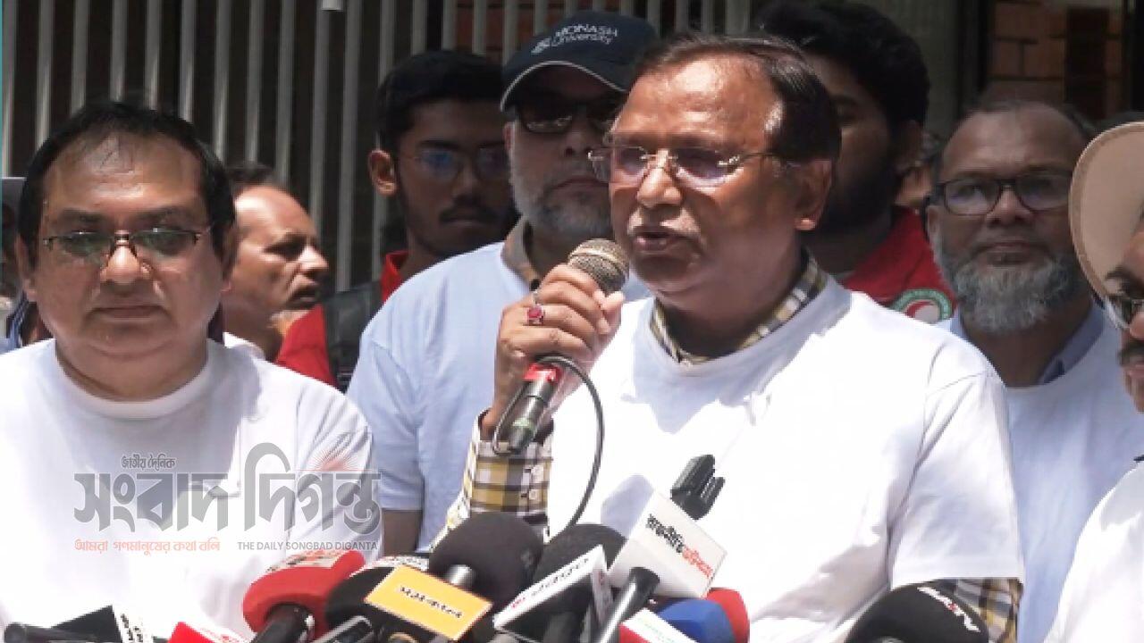 ডিজিটাল কার্ড ছাড়া হকার বসতে পারবেন না: ডিএসসিসি প্রশাসক