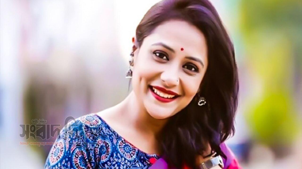 বিশেষ দিনে কাঁদলেন অপি 